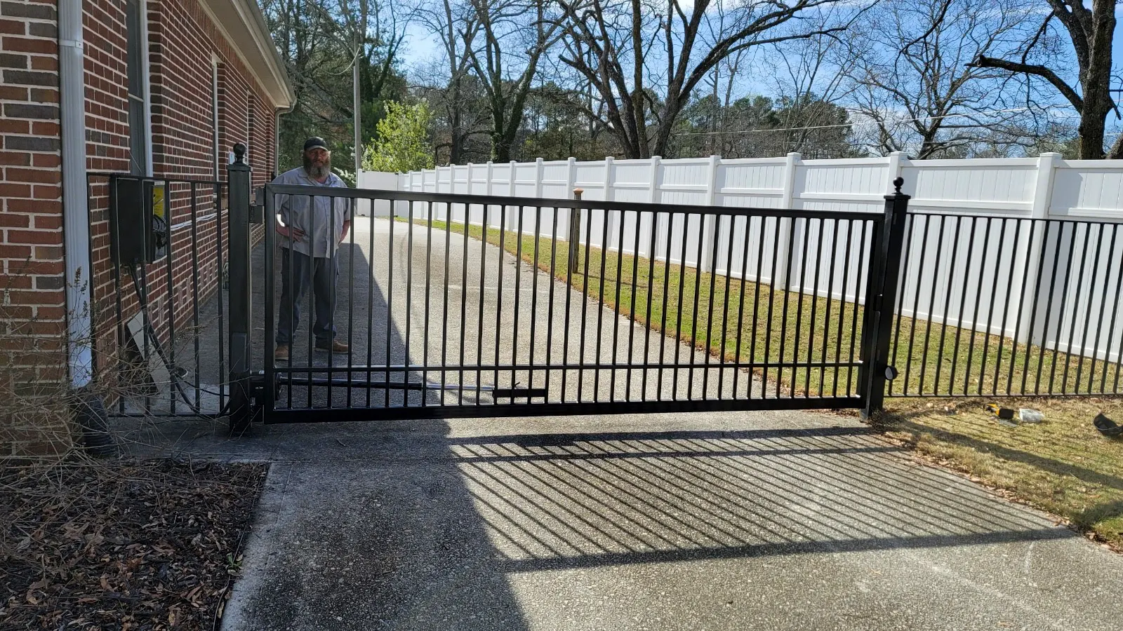 Simple Gate